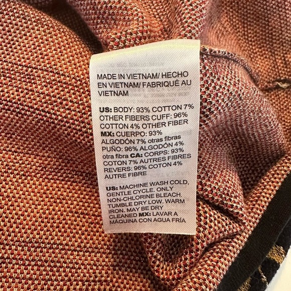 Chico’s Floral Bird Print Bell Sleeve Black Sweater - Large - Picture 9 of 14